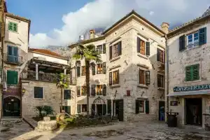 Hotel Monte Cristo, Kotor
