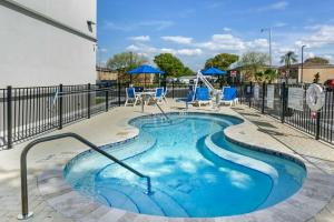 Sleep Inn & Suites Tampa South, Tampa