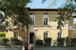 La Villa di STR, Siena