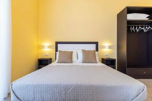 B&B Trianon, Naples