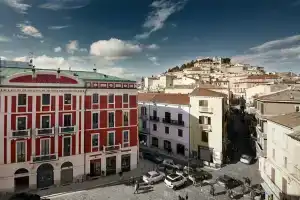 Ferrari Suite, Campobasso