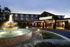 Berjaya Beau Vallon Bay Resort & Casino, Beau Vallon