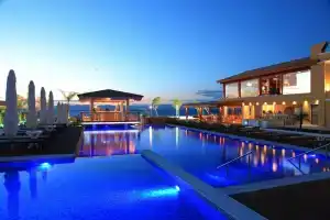 Villa Di Mare Seaside Suites, Ixia