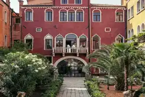 Il Palazzo Experimental, Venice