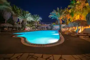 Meltemi Village Hotel, Perissa