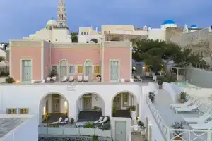 Aria Lito Mansion, Fira