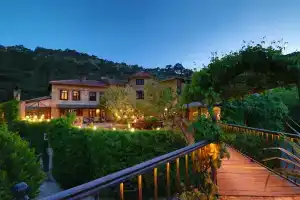 Manici Kasri, Kuecuekkuyu