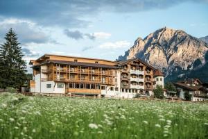 Hotel Mareo Dolomites, Marebbe