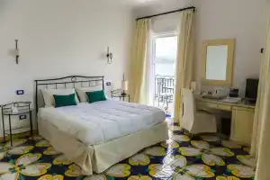 Hotel Cetus, Cetara