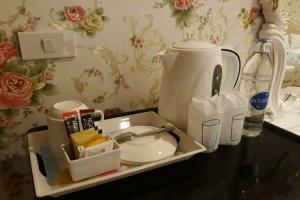 The O-Zone Airport Inn, Prawet