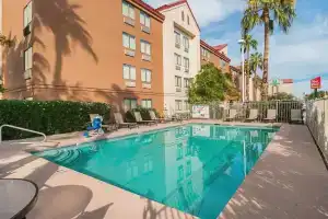 Red Roof Inn PLUS+ Phoenix West, Phoenix