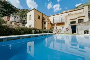 Amalfi Resort, Amalfi