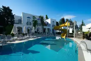 PALOMA FAMILY CLUB, Bitez