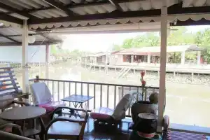 Baan Saranrom, xamphwa