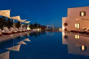 18 Grapes Hotel, Agios Prokopios