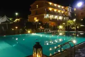 Hotel Il Corsaro, Castella