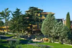 Green Hotel Poggio Regillo, Frascati