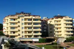 Yucesan Hotel, Avsallar