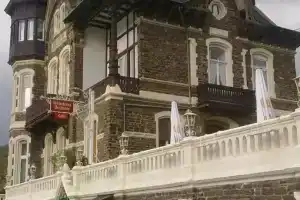 Hotel Weinhaus Am Stiftstor, Treis-Karden