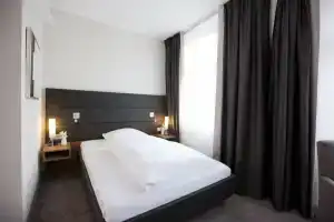 Hotel Gräfrather Hof, Solingen