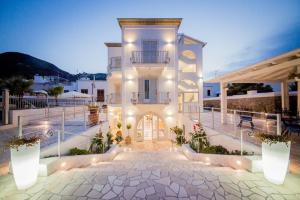 Odysseus Hotel, Lipari Town