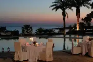 Coral Beach Hotel and Resort, Coral Bay