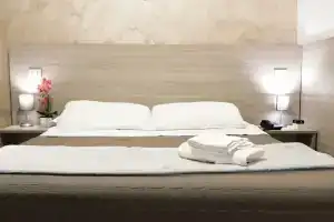 Hotel Colombo, Naples
