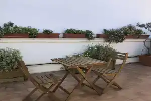 Visa Residence, Bari