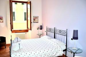 Chez Moi, Florence