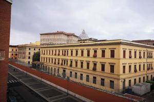 Domus Porta Angelica, Rome