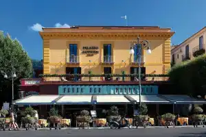 Palazzo Jannuzzi Relais, Sorrento
