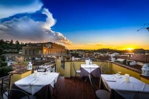 Hotel La Scaletta Al Ponte Vecchio, Florence