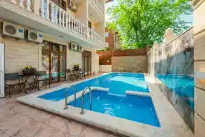 Adonis Guest house, Divnomorskoye