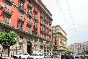 Alma Adry, Naples
