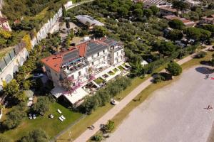 Hotel Baia Azzurra, Nago-Torbole