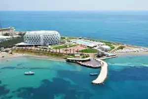 Gold Island Family, Avsallar