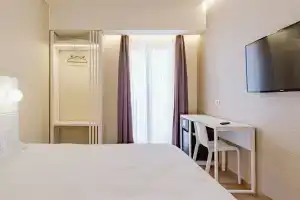 Boston Hotel, Bari