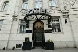 Public House Hotel, Belgrade
