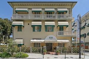 Nettuno, Marina di Pietrasanta