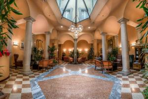 Hotel Regina, Milan