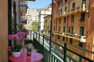 Cinqueterre Behind, La Spezia