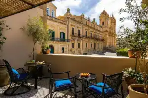Q92 Noto, Noto