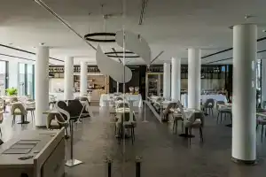 Salina Hotel, Taranto