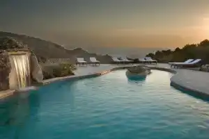 Petra Segreta Resort & Spa, San Pantaleo
