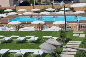 Ranch Palace Hotel, Naples