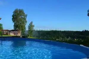 Mstinskie Gorki Hotel, Krivoye Koleno