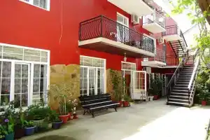 Loza Guest House, Adler