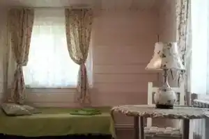 Guest houseik, Konstantinovo