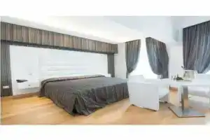 Hotel Royal, Caserta