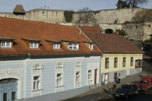 Varkapu Panzio, Eger